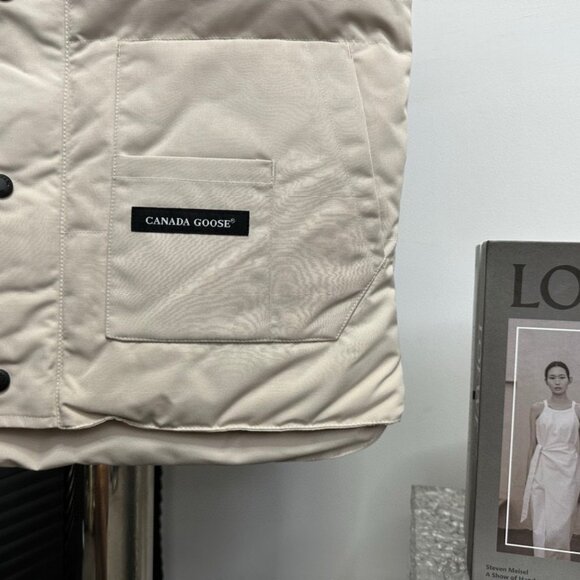 🍻🍻2024 Canada goose new down jacket - Picture 8 of 8